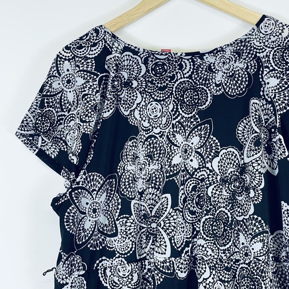 Elle Black White Floral Wrap Front Chiffon Lined Short Sleeve Dress Womens 2X - Picture 5 of 6